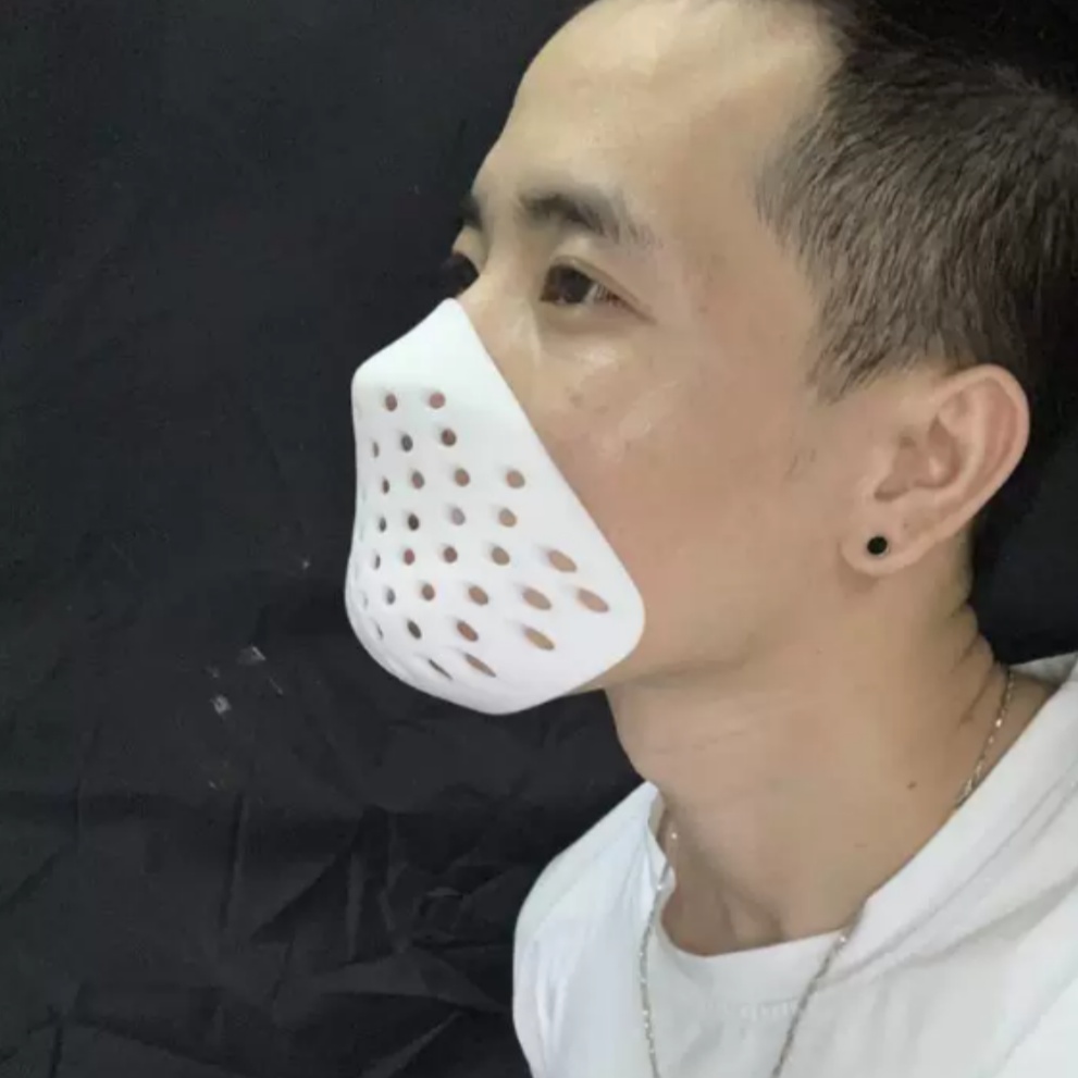 قناع نصف وجه ثلاثي الأبعاد على - مراجعة Silicone Mask Bracket وسعره